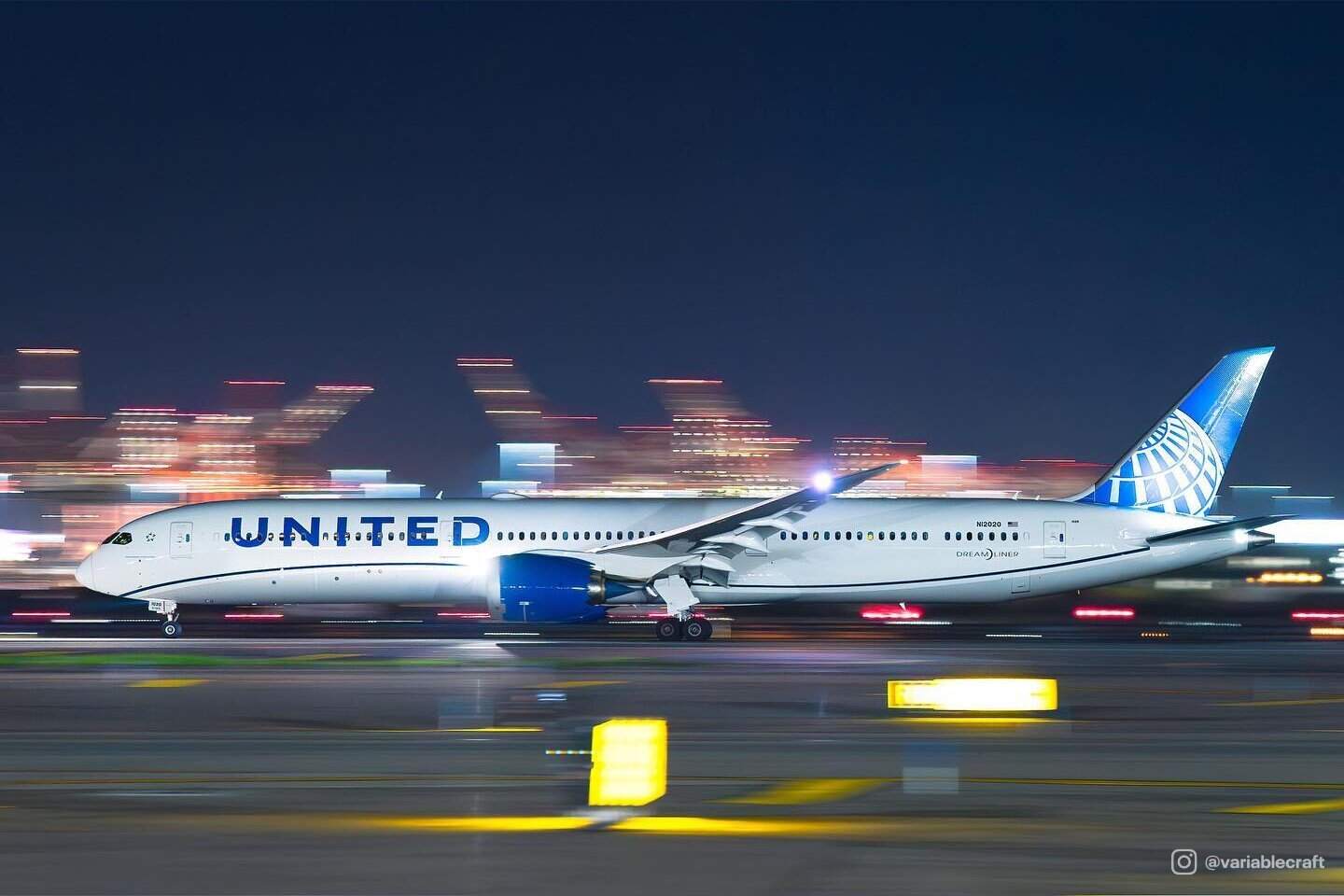 United Airlines Lowers 2026 Profit Forecast as Rising Fuel Costs Squeeze Earnings